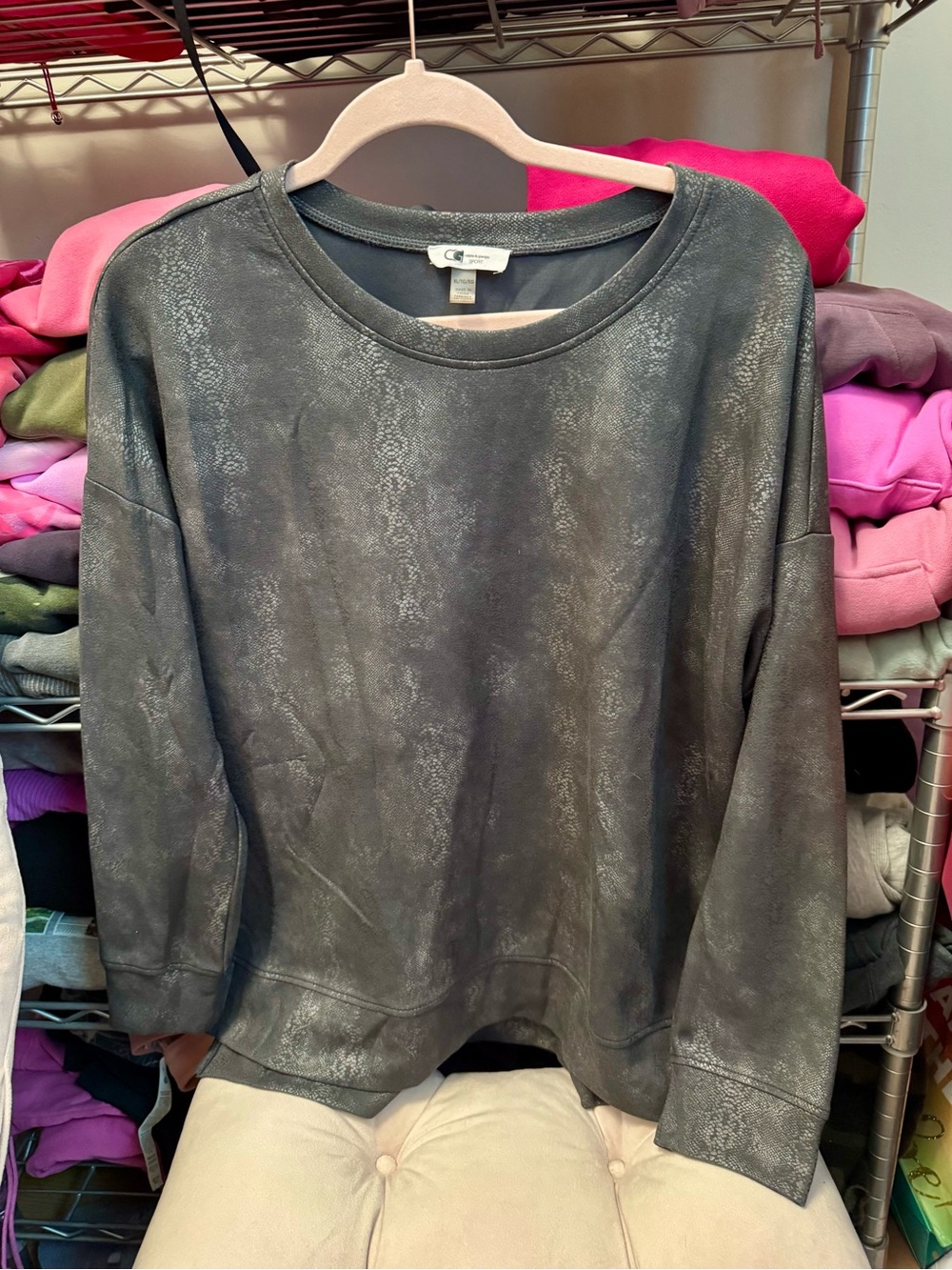 Gray Metallic-Print Snakeskin Crewneck Sweatshirt XL